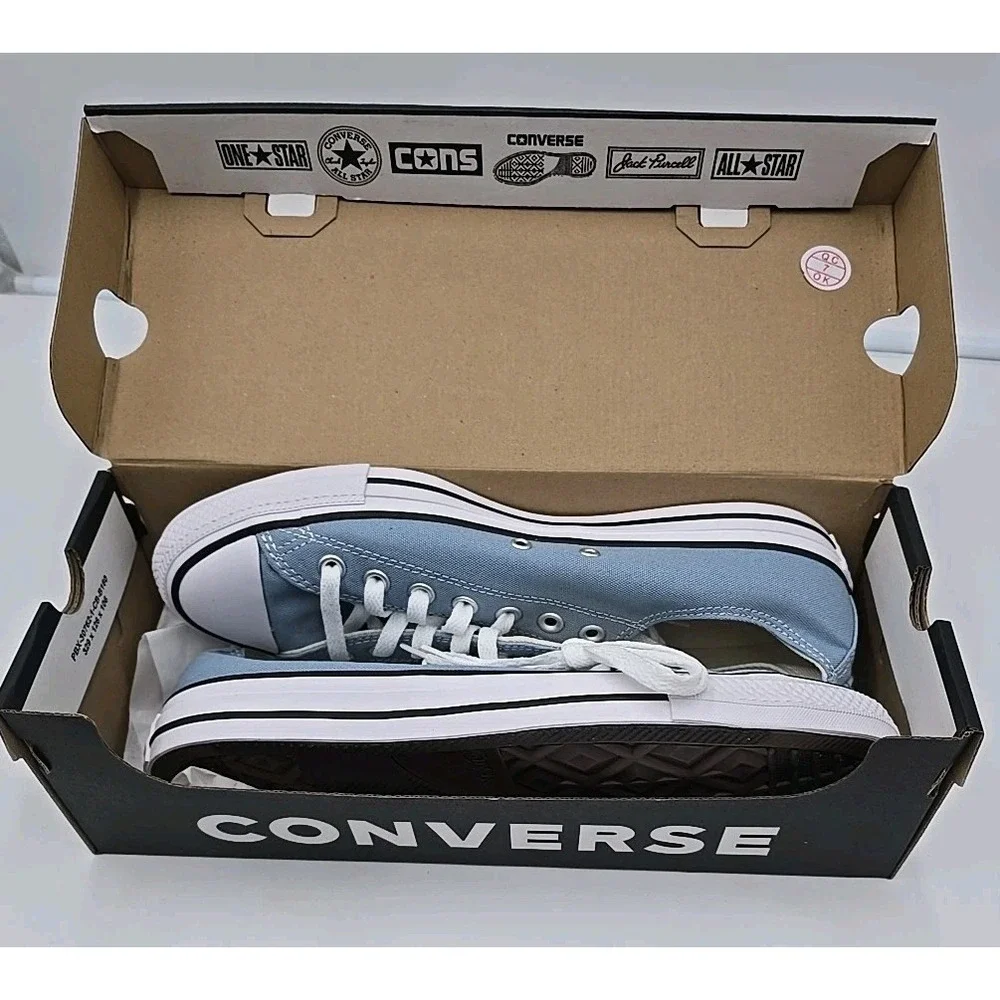 NIB Converse Chuck Taylor All Star OX Sneaker, 162116F Washed‎ Denim